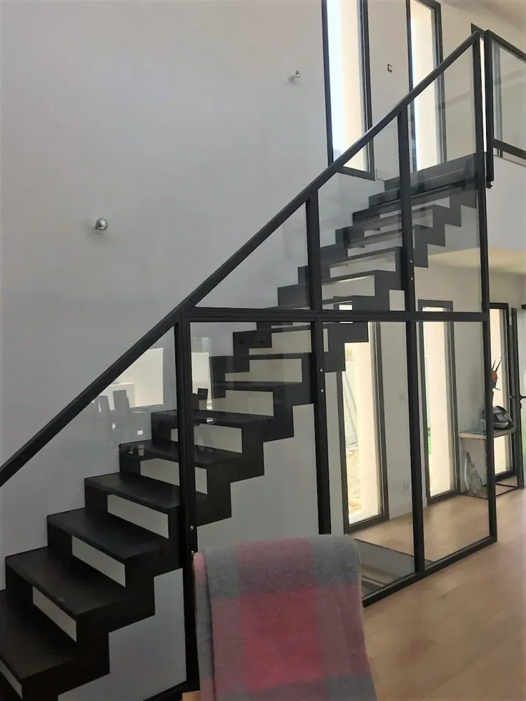 escalier en métal